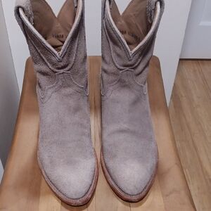 Tecovas Women's Tan Ankle Booties